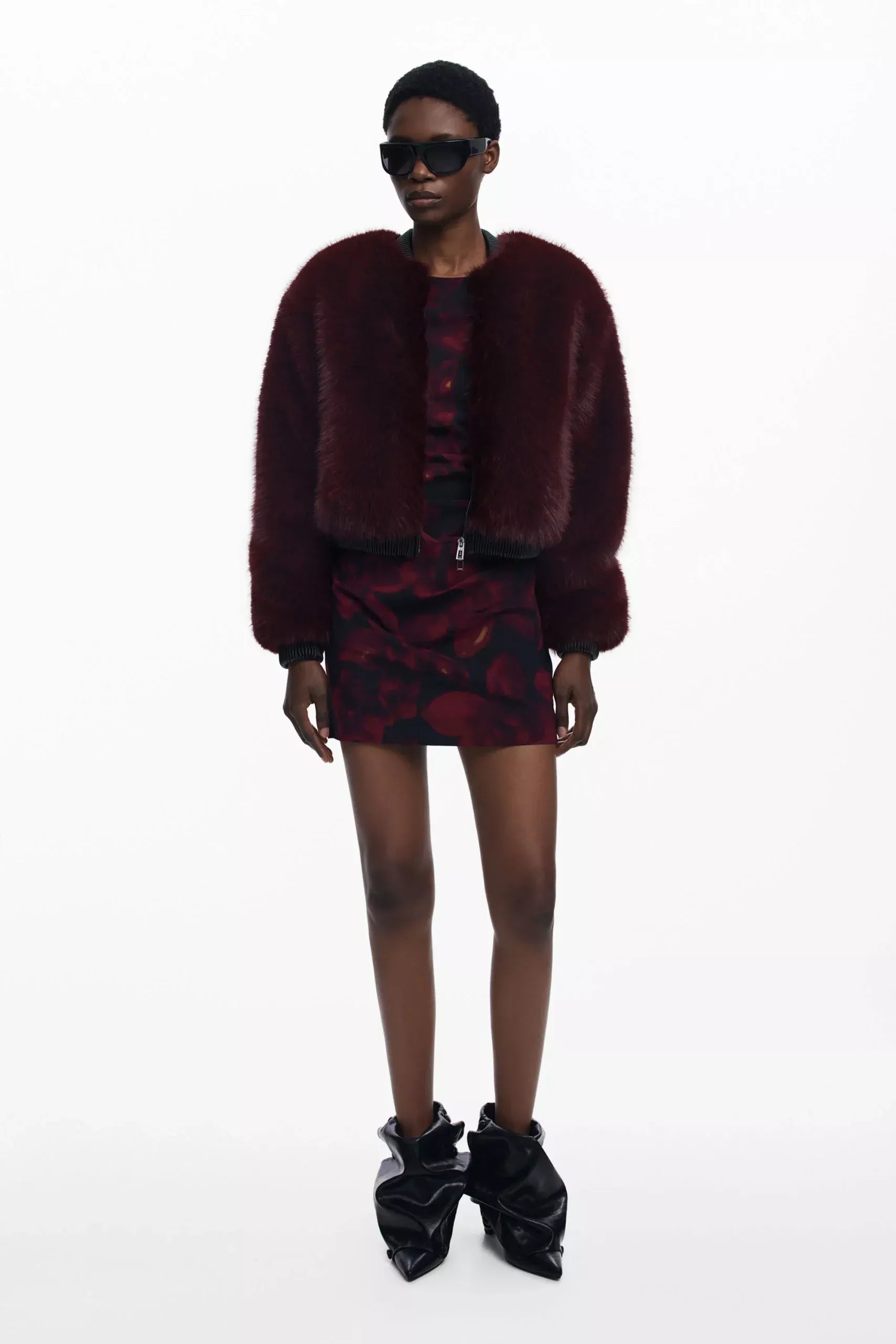 Desigual Women’s Bordeaux Blazer – Stylish and Versatile