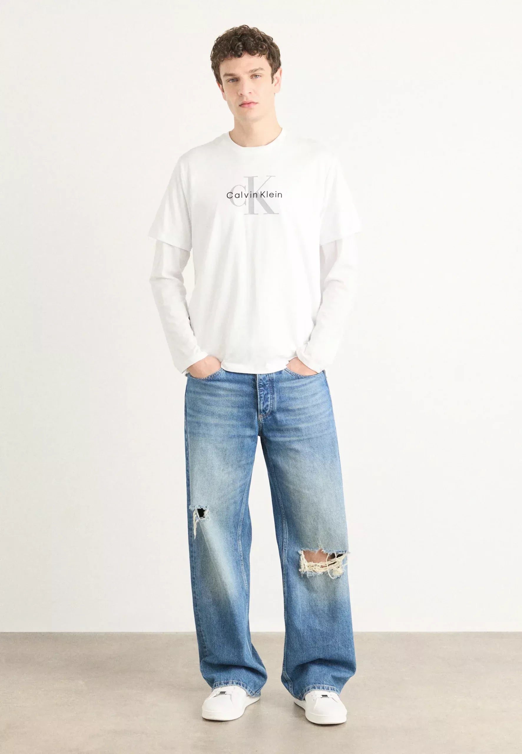 Calvin Klein Jeans Men’s White Printed Cotton T-Shirt