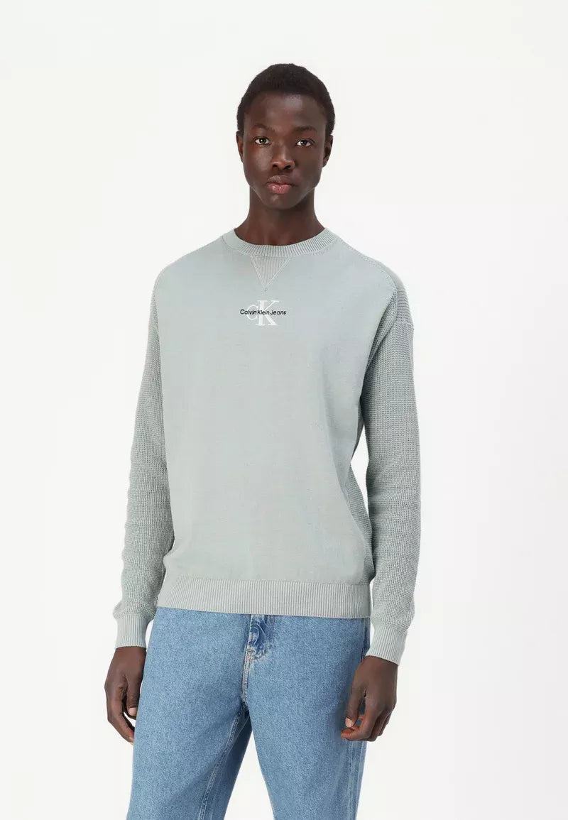 Calvin Klein Jeans Men’s Green Cotton Sweatshirt – Fall/Winter Essential