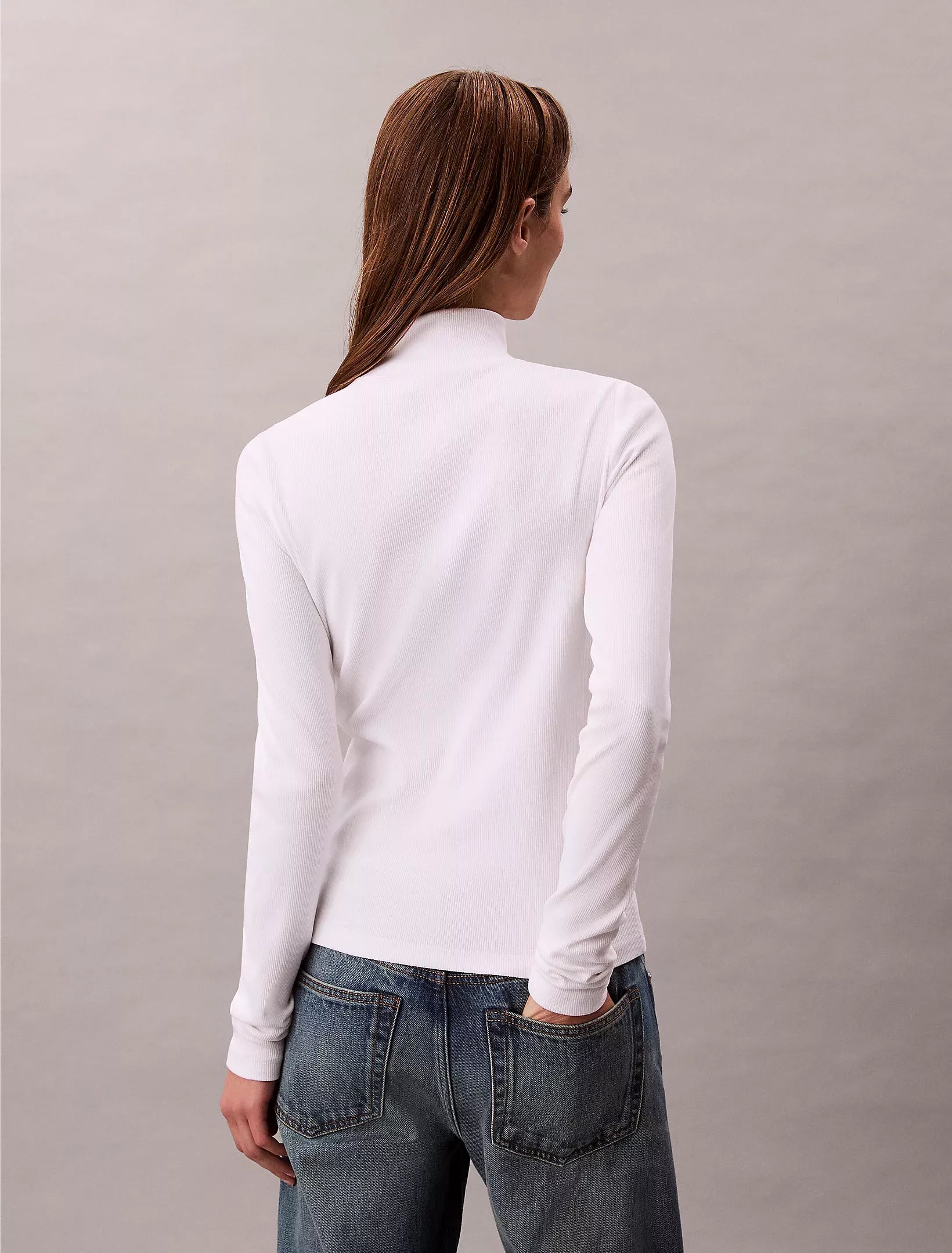 Calvin Klein Jeans Women’s White Turtleneck Knitwear